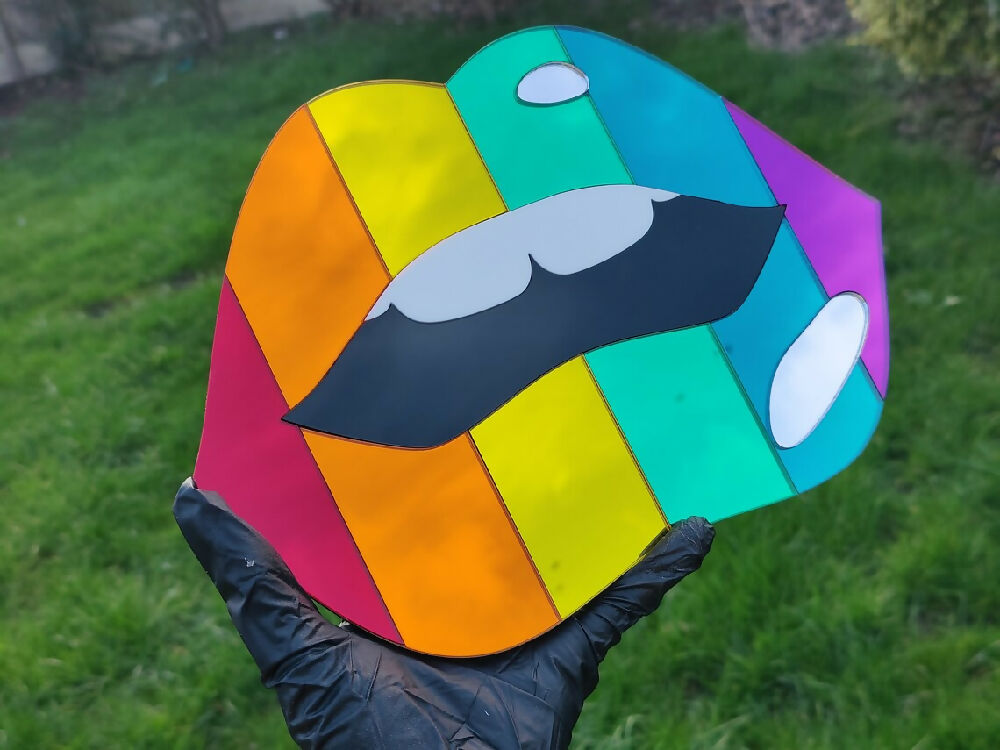 Rainbow lips mirror. Alternative decor. Cute. Kawaii. 90s nostalgia. Retro. Gothic decor LGBT