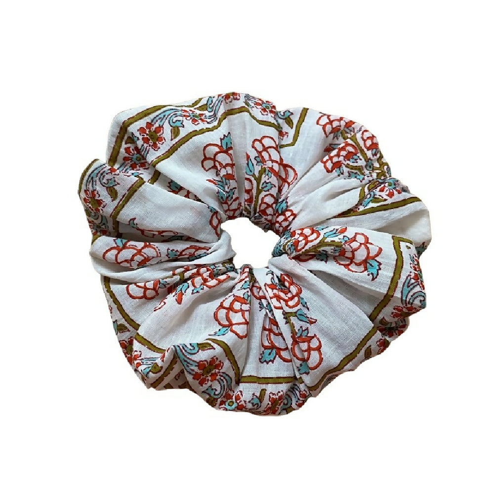 WHITE BLOCK PRINT BOHO GIANT SCRUNCHIE
