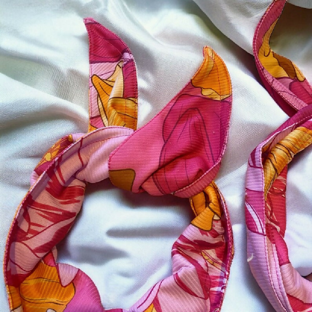 PINK FLORAL WIRED HEADBAND