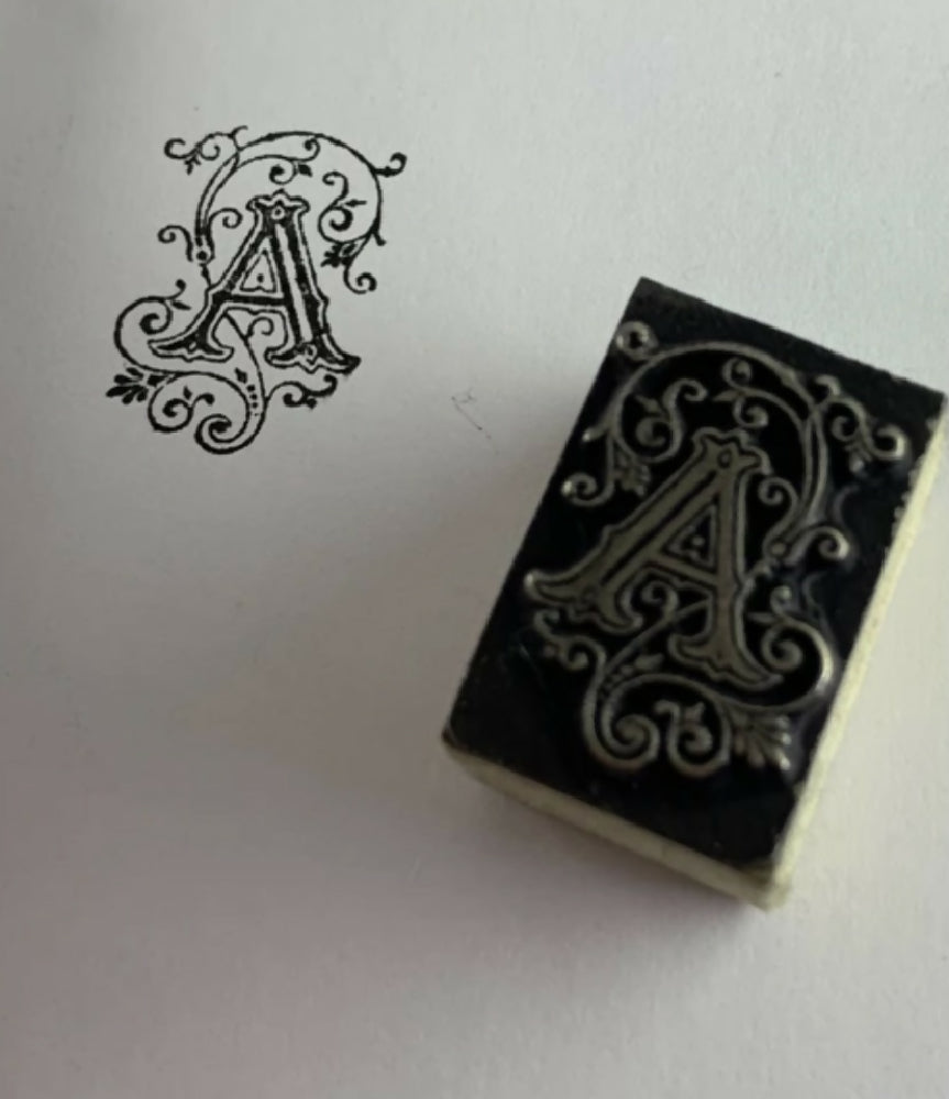 ARABESQUE LETTER