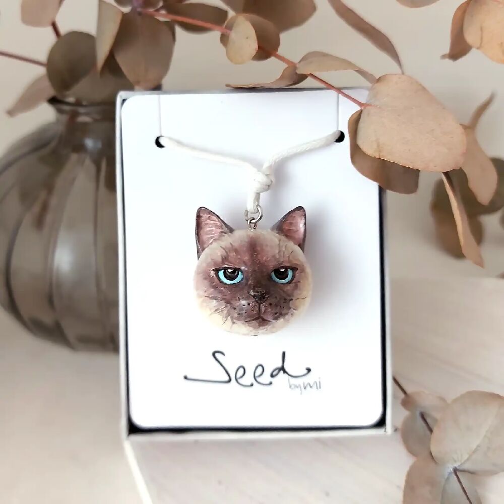 Siamese Large Pendant necklace | Grumpy