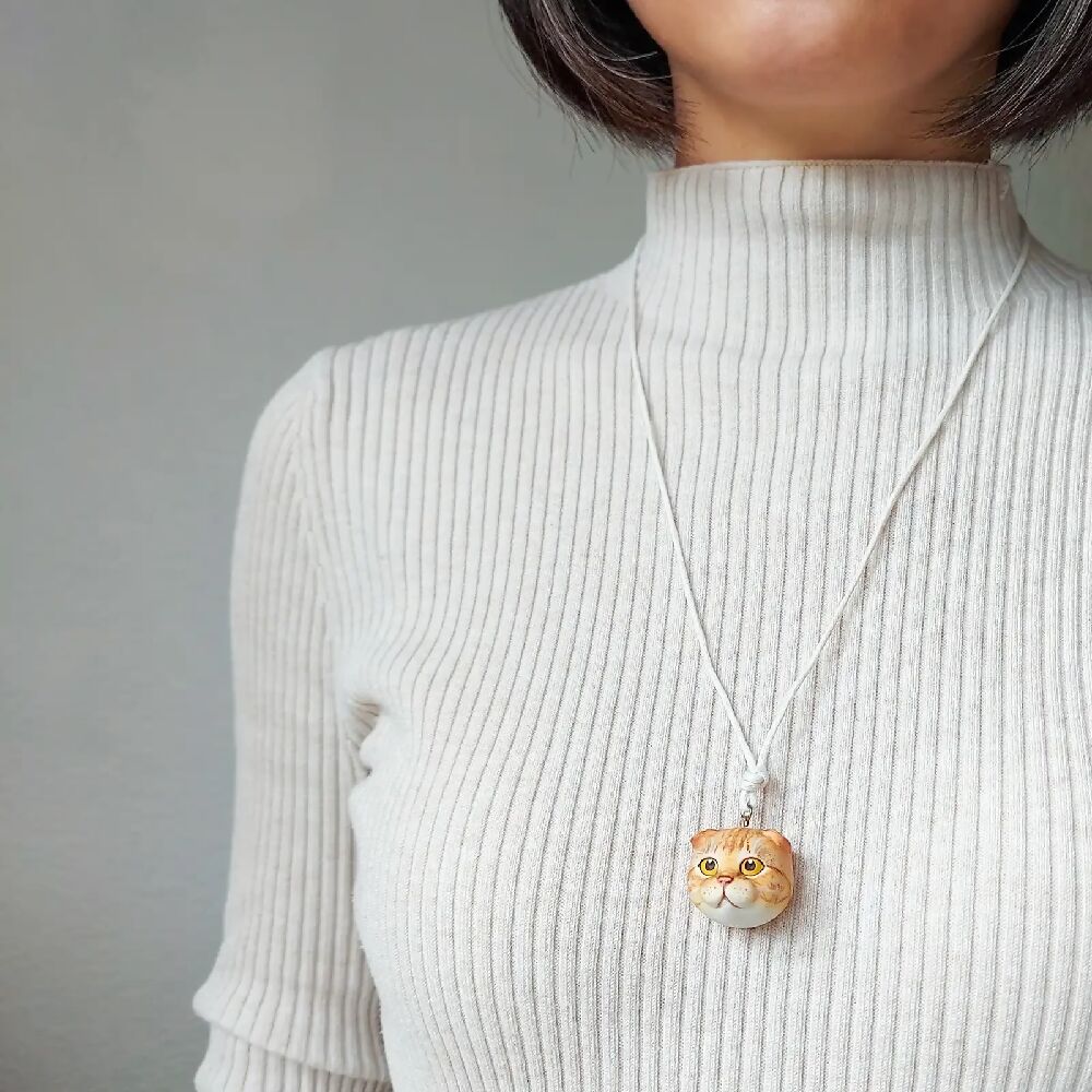 Scottish Fold Large Pendant necklace | Ginger