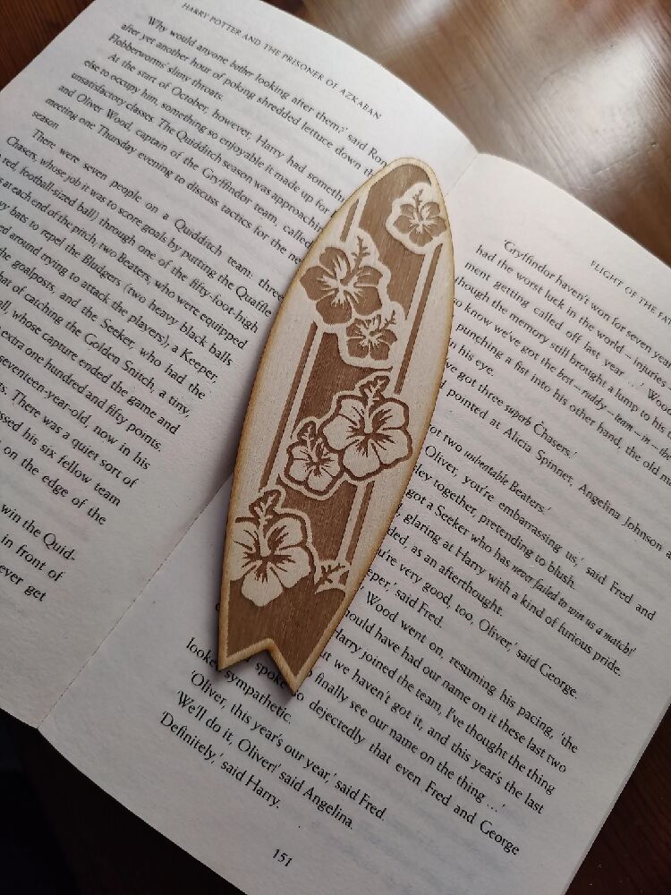 Surf board bookmark | Surfing gift| Handmade gift | Secret Santa | Book Read | Wooden present