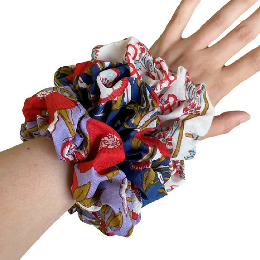 SET OF 3 COTTON BLOCK PRINTED SCRUNCHIES