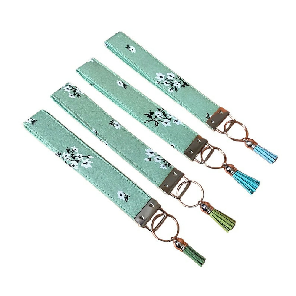 GREEN FLORAL LONG KEYCHAIN WRISTLET