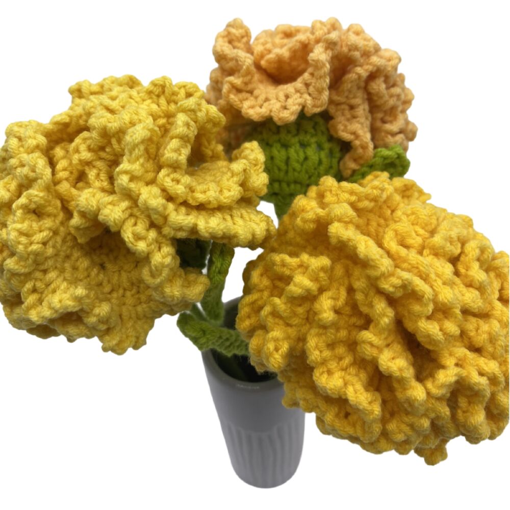 CROCHET YELLOW CARNATION VASE