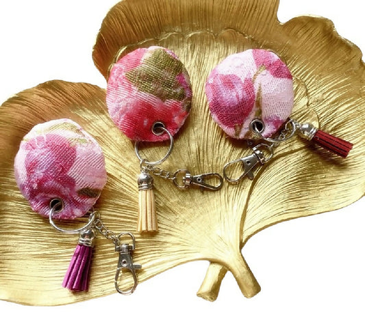 PINK FLORAL PADDED KEYRING/ KEYCHAIN